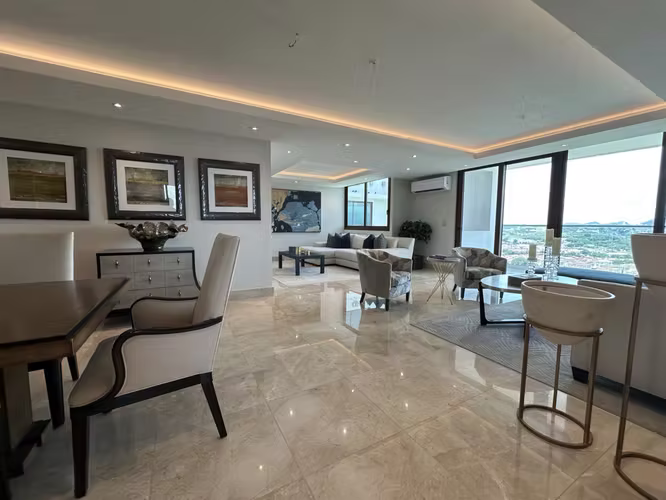 PARA ESTRENAR — PH The Colonial | 190 m² | Piso alto | Vista abierta | 3 parking | $579,800