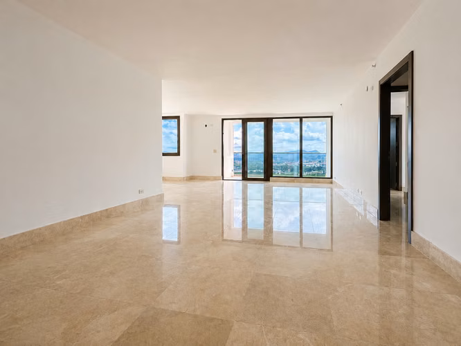 PARA ESTRENAR — PH The Colonial | 190 m² | Piso alto | Vista abierta | 3 parking | $579,800