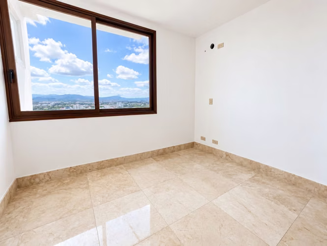 PH The Colonial | Para estrenar, piso alto + vista abierta