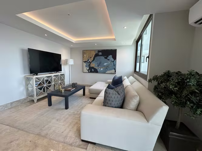 PARA ESTRENAR — PH The Colonial | 190 m² | Piso alto | Vista abierta | 3 parking | $579,800