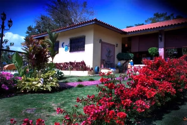 ALQUILER DE CASA EN PLAYA CORONA