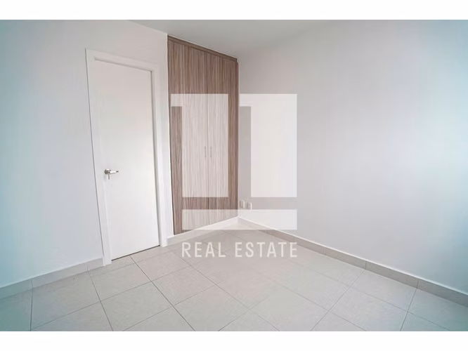 Se vende Apartamento en Ave. Santa Elena, PH Solok - Imagen 7