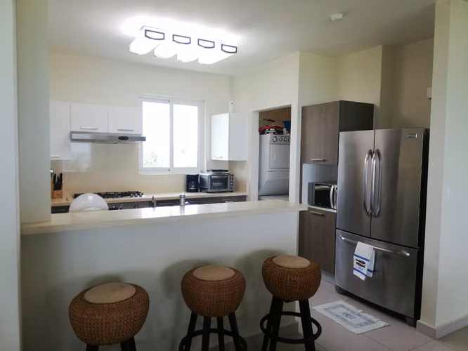 VENDO APARTAMENTO. BIJAO. QUARRY HEIGHT. PLAYA. GOLF. PADEL.