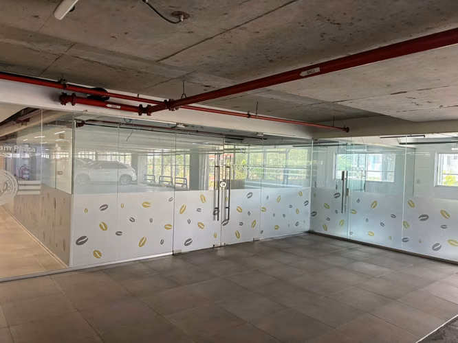 Alquiler de Oficina / Local en Costa del Este, Dream Plaza, 77m2