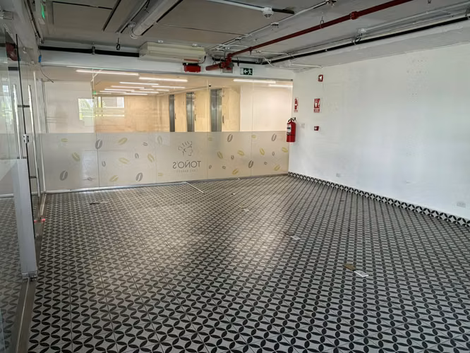 Alquiler de Oficina / Local en Costa del Este, Dream Plaza, 77m2