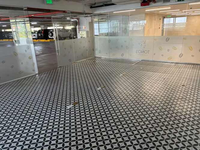 Alquiler de Oficina / Local en Costa del Este, Dream Plaza, 77m2