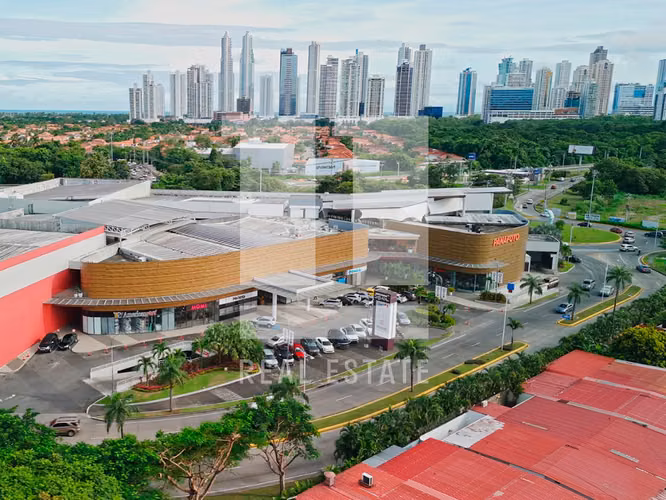 Se vende Terreno en Santa Maria Business District 2,619.47m2