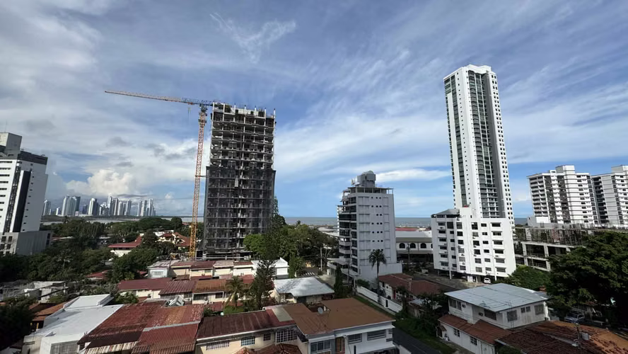 New apartment is sold in Coco del Mar P.H. Overview