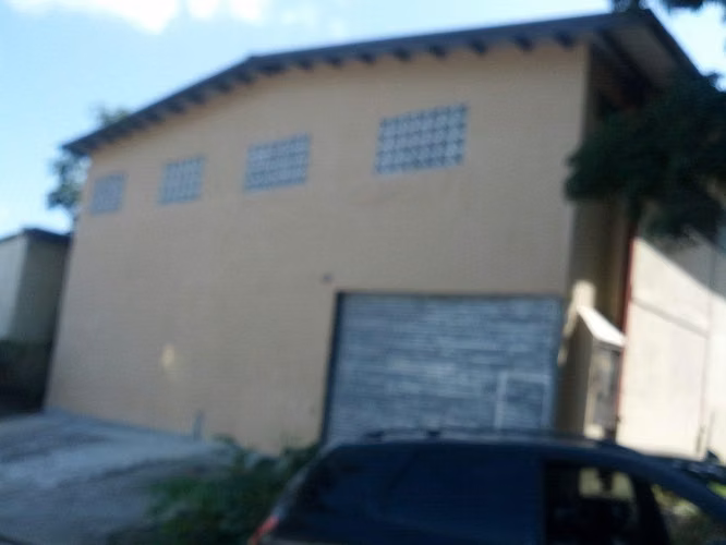 Galera con vocación de bodega, industria o taller