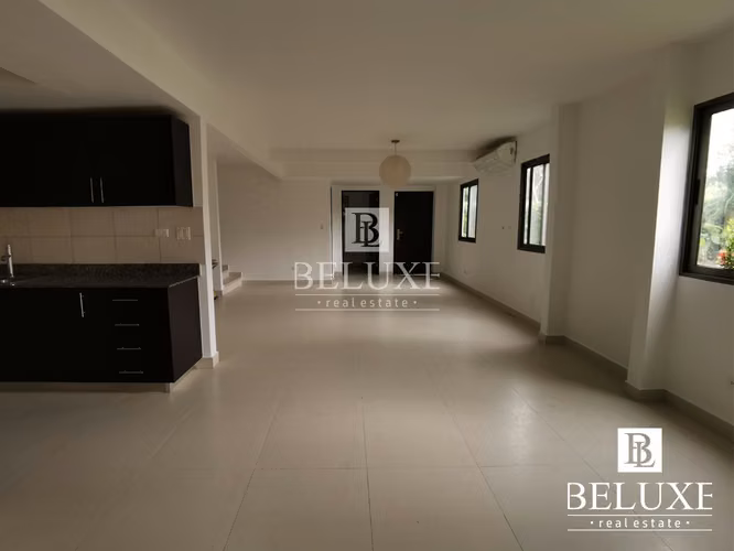 VENDO CASA EN WOODLANDS- PANAMÁ PACÍFICO (9) - Imagen 11