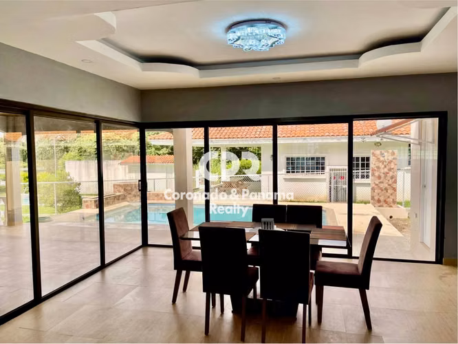 Venta de casa en Coronado, excelente ubicación - Imagen 4