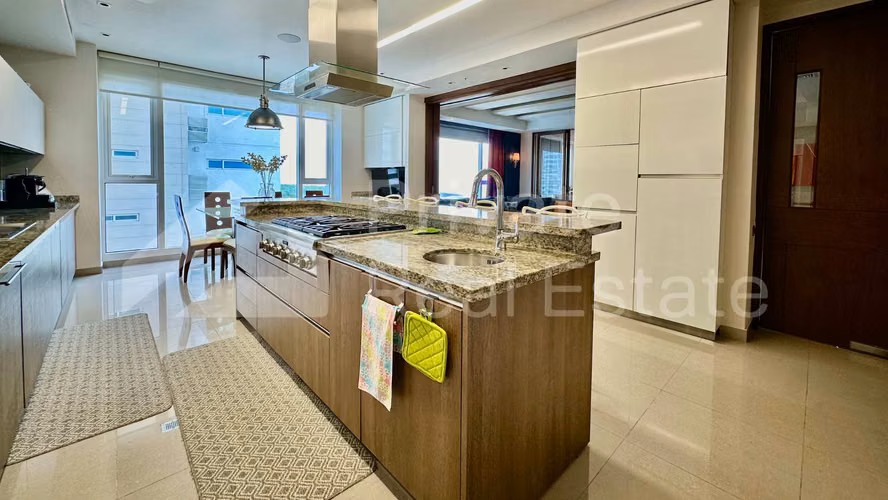Venta de apartamento en Costa del Este, PH Marea I