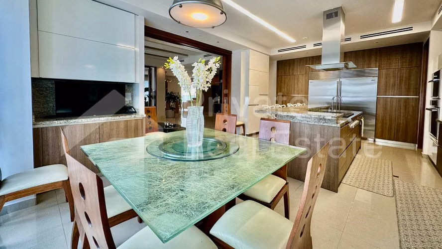 Venta de apartamento en Costa del Este, PH Marea I