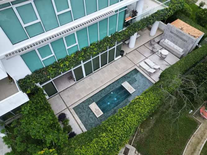 SOLEA PUNTA BARCO EN VENTA PLANTA BAJA CON PISCINA