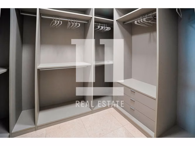 Se vende apartamento en Santa Maria Court East