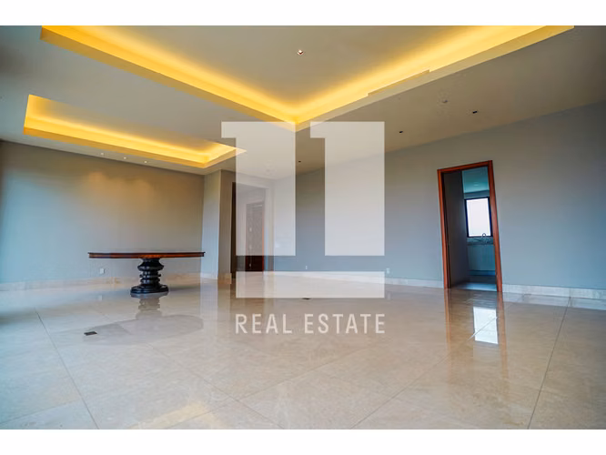 Se vende apartamento en Santa Maria Court East