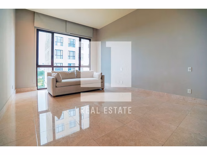 Se vende apartamento en Santa Maria Court East