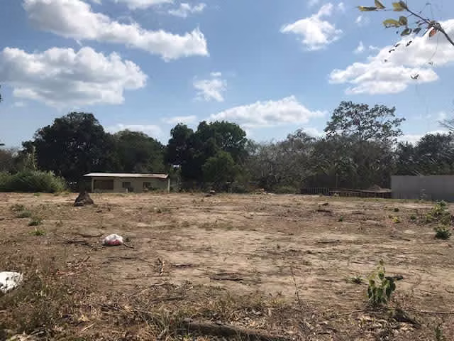 Se vende amplio terreno en Coronado – Excelente ubicación comercial
