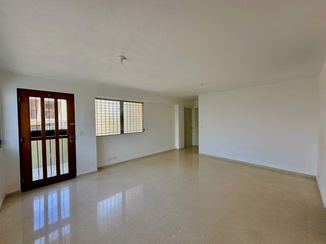 Excelente apartamento en Hato Pintado, 2rec, 2baños, 85m2 @ $108,000