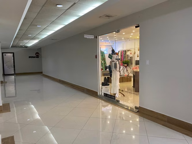 Céntrico Local en Punta Pacífica