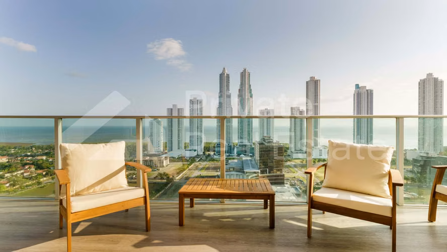 Venta de apartamento en Costa de Este, PH Latitud