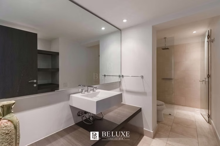 VENDO APARTAMENTO EN PH TOC/TRUMP/JW MARRIOT (1)