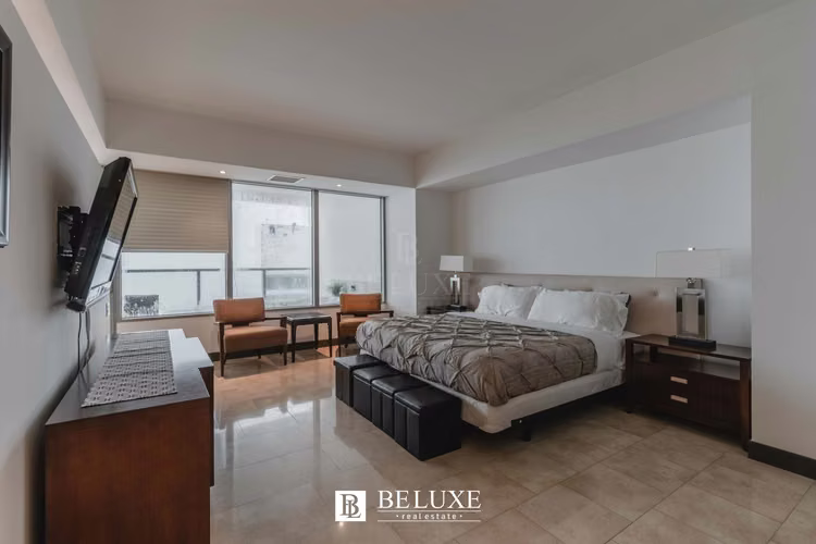 VENDO APARTAMENTO EN PH TOC/TRUMP/JW MARRIOT (1)