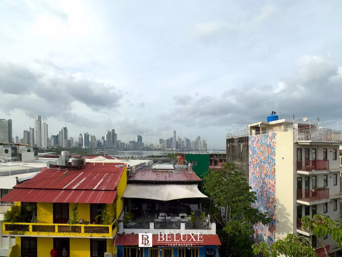 VENTA EDIFICIO CASCO ANTIGUO (2)