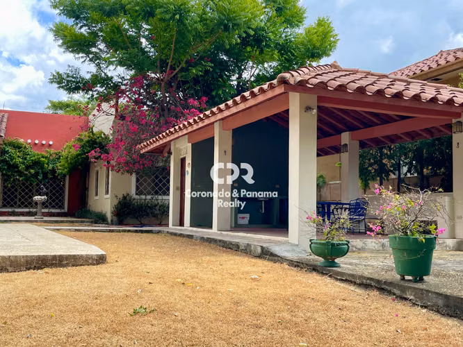Venta de Casa en Coronado, Club de Golf, frente al campo de golf, hoyo 15 de Coronado Golf & - Imagen 15