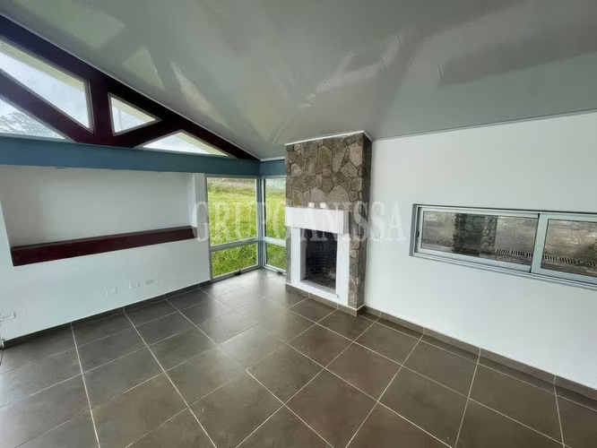 Se Vende Moderna Casa en la Urbanización Las Nubes del Valle de Antón