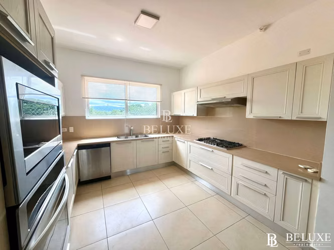 VENTA APARTAMENTO THE RESERVE , SANTA MARIA (11)
