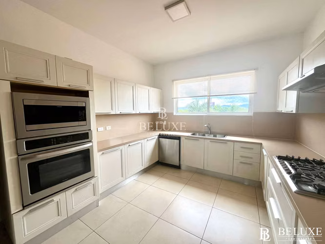 VENTA APARTAMENTO THE RESERVE , SANTA MARIA (11)