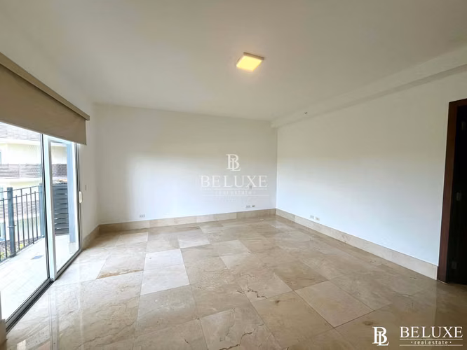 VENTA APARTAMENTO THE RESERVE , SANTA MARIA (11)