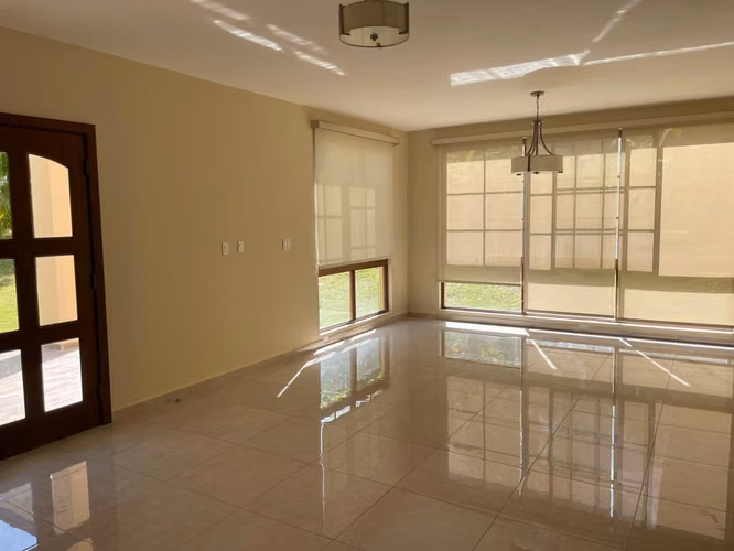 Alquiler casa en Clayton