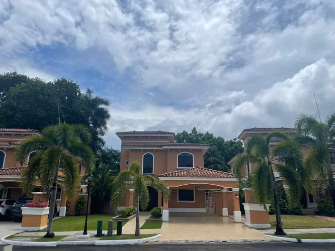 Venta casa en Clayton - Imagen 10