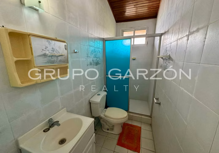 Venta de casa en Playa Blanca (Villa Las Leonores)