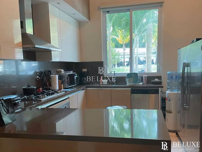 VENTA APARTAMENTO DE PLAYA, BIJAO PH BALBOA 5, PB (2)