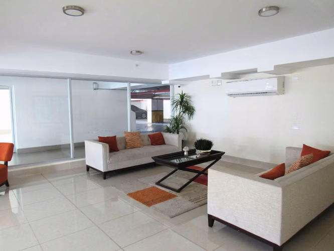 Venta de Apartamento en Parque Lefevre