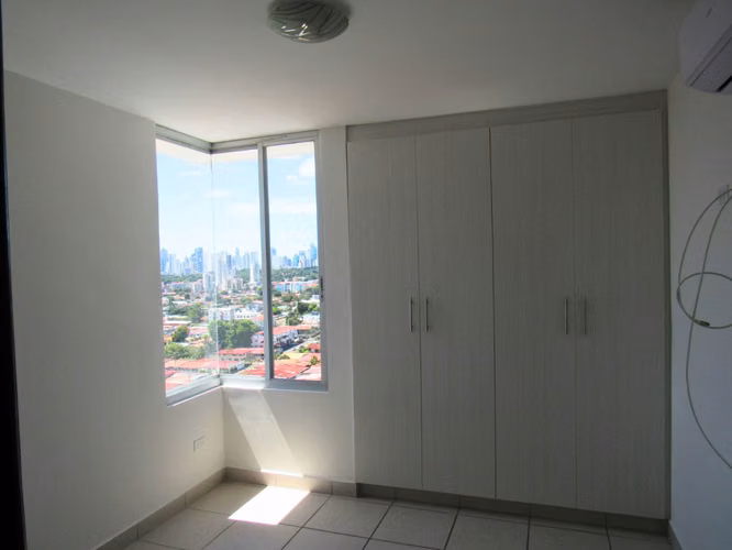Venta de Apartamento en Parque Lefevre