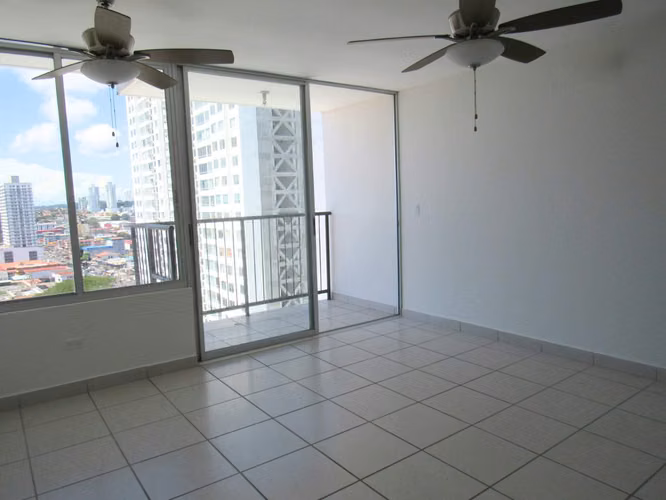 Venta de Apartamento en Parque Lefevre