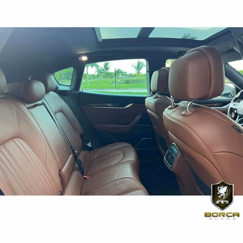 MASERATI LEVANTE 2017