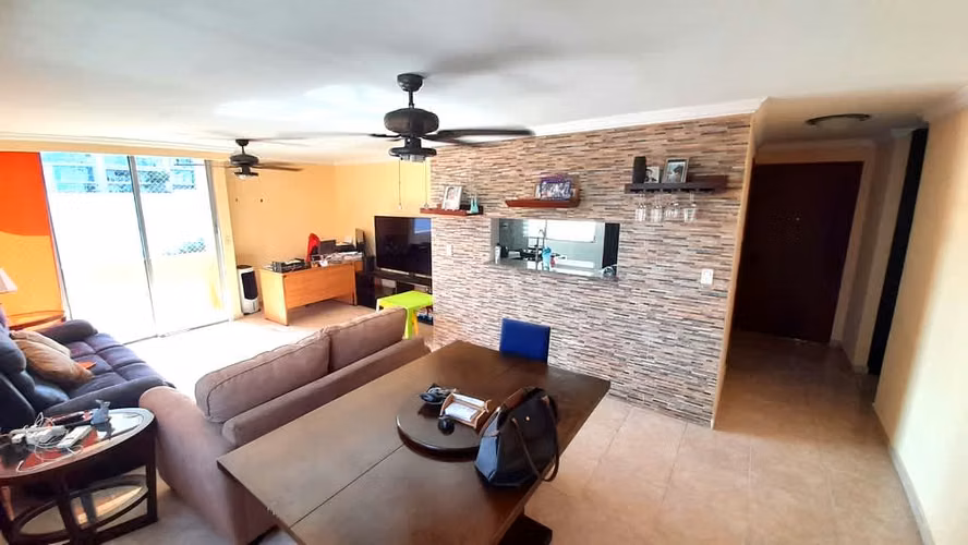Vendo Apartamento en San Francisco Ph Torres del Golf # 1725 avd - Imagen 3