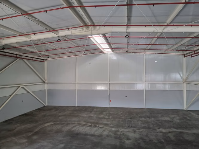Venta & Alquiler de Galera en La 24 de diciembre, Panapark Free Zone, 3,212m2