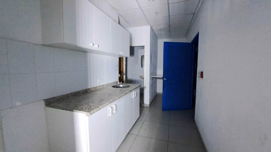 Se Alquilan locales comerciales en Los Andes Mall