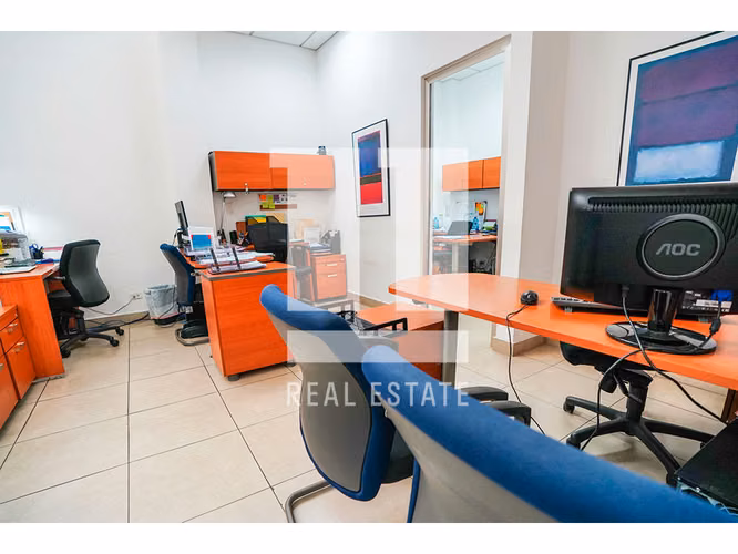 Se vende edificio en Calle 50 - Imagen 4