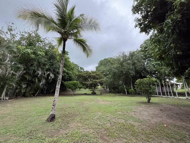 Casa en Playa Corona con gran terreno de 5000m2