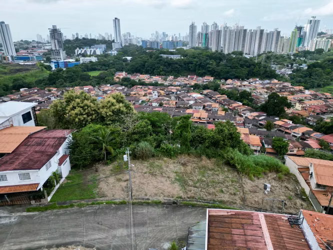 TERRENO EN ALTOS DE SANTA MARÍA EN VENTA