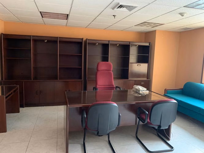 Se vende oficina en Marbella, Avenida Jose de la Cruz Herrera