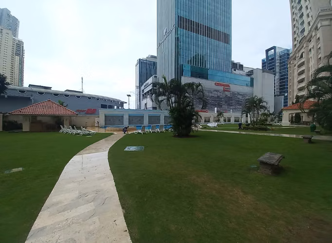 Banco vende de Apartamento en Costa Pacifica, Punta Pacifica