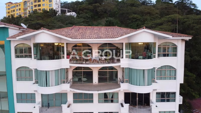 Causeway Towers - Se vende lujoso penthouse